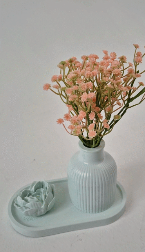 Mėtų spalvos rinkinys - vazelė su širdies formos gėle